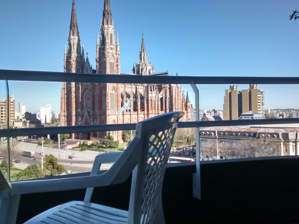 Departamento Plaza Moreno Con Balcon La Plata Eksteriør billede