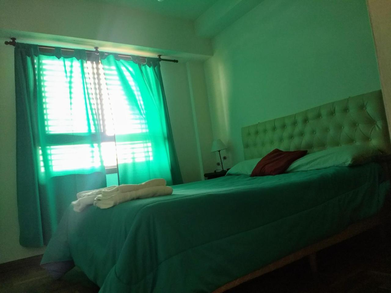 Departamento Plaza Moreno Con Balcon La Plata Eksteriør billede